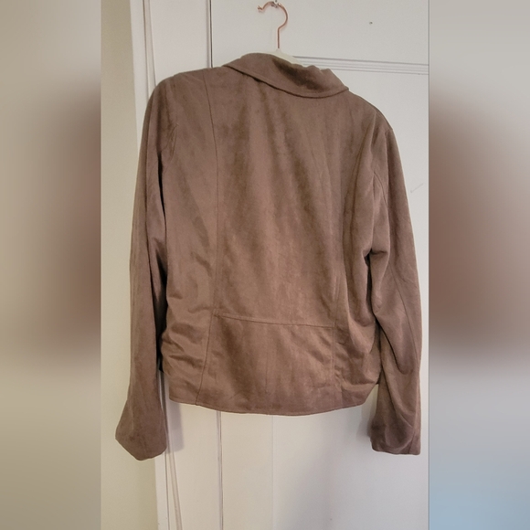 Tan Jacket - Picture 5 of 5